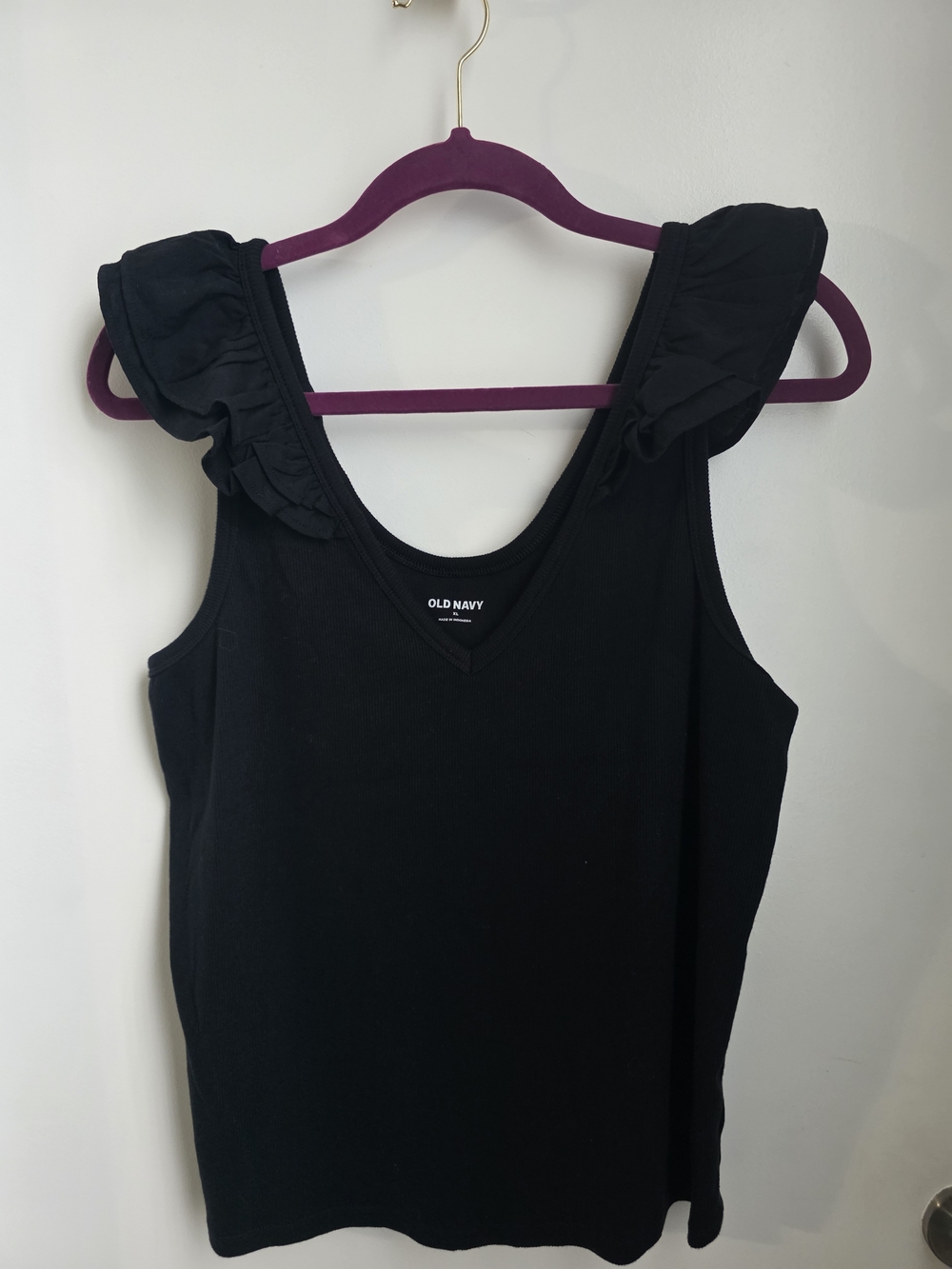 Old Navy Black Ruffle Sleeve V-Neck Tank Top XL